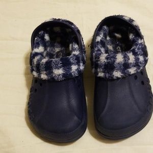 Kids crocs with liner
